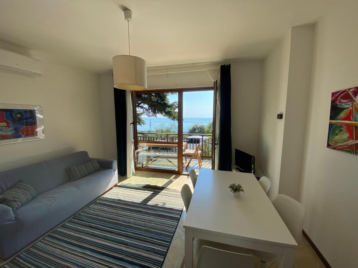 Apartment With Terrace And Garden With A Sea View 시스티아나 외부 사진
